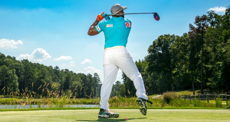 Great Tips To Hit A Golf Ball Longer And Straighter