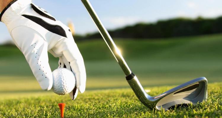 Five Tips to Lower Your Golf Score
