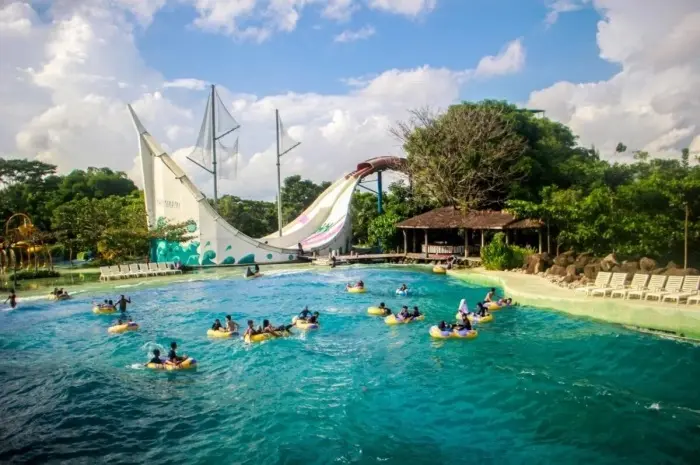 Bugis Waterpark, Favorite Place to Enjoy Various Exciting Rides in Makassar
