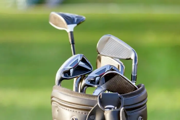 How to Choose the Right Golf Clubs for Beginners