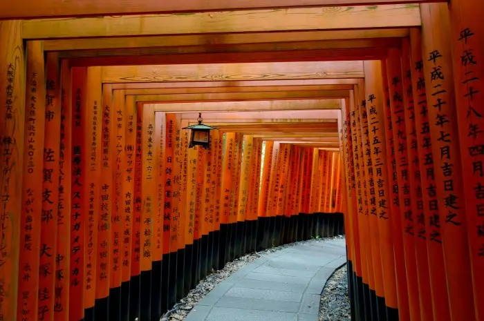 Fushimi Inari Taisha, Japan's Iconic Shrine with Deep History in Kyoto